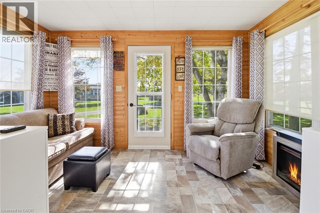 9043 Ridge Road, Niagara Falls, Ontario  L3B 5N7 - Photo 33 - 40784996