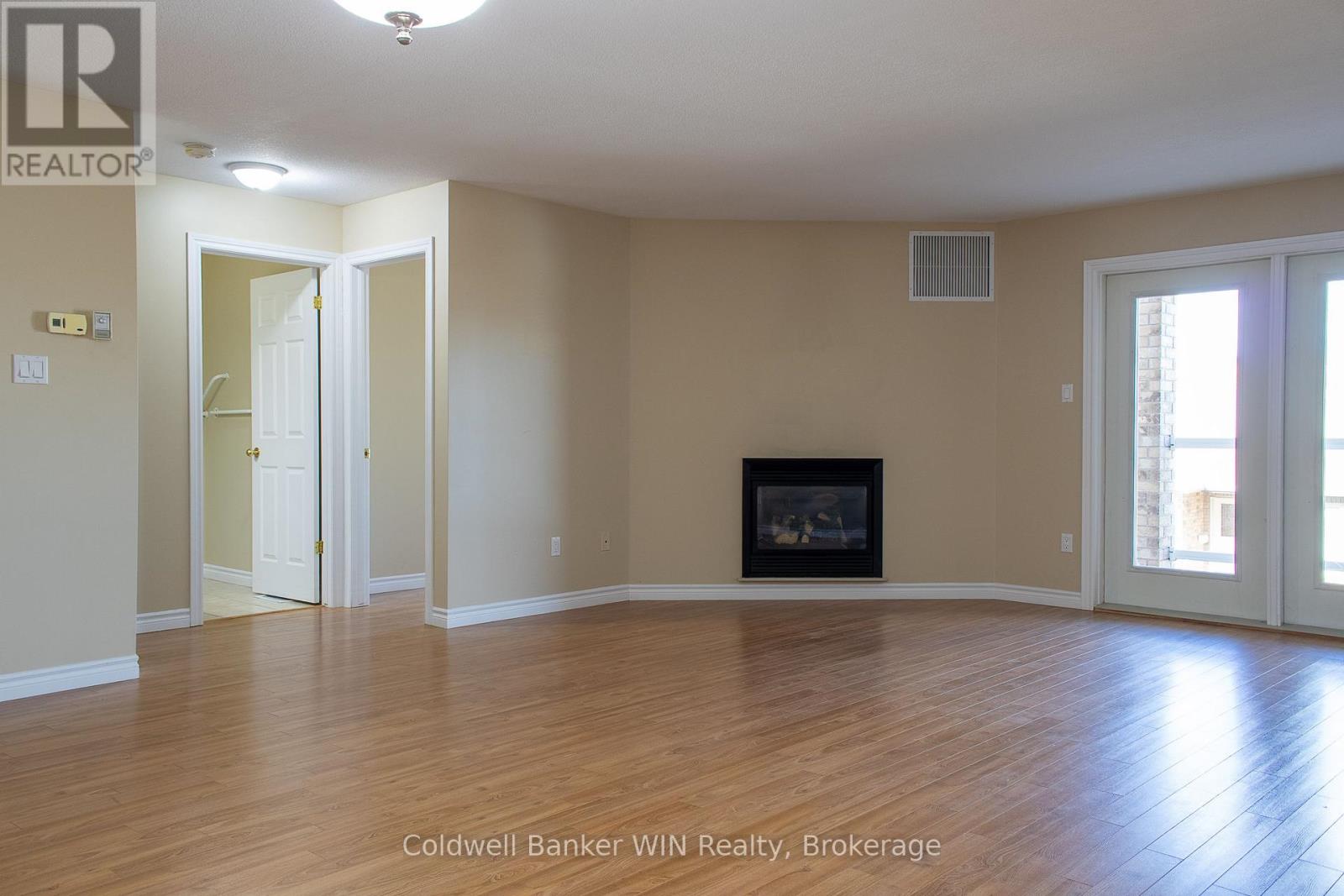 209 - 401 Birmingham Street E, Wellington North, Ontario  N0G 2L2 - Photo 6 - X12508098