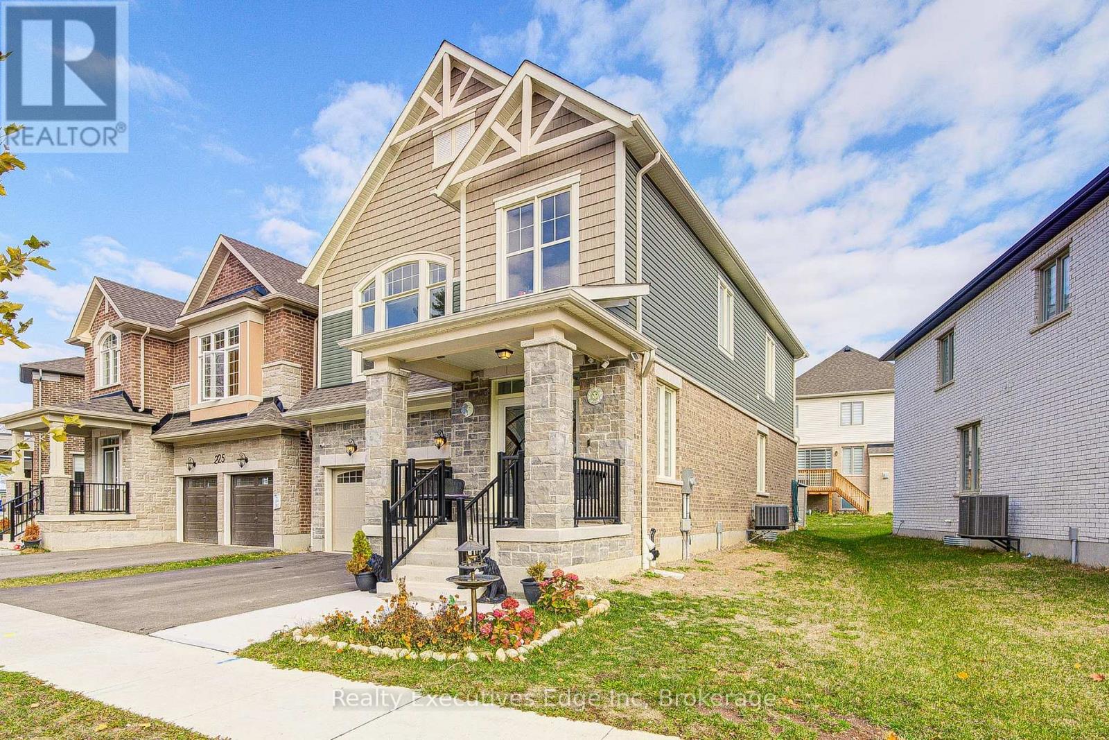 229 Forestwalk Street, Kitchener, Ontario  N2R 0T2 - Photo 4 - X12508360