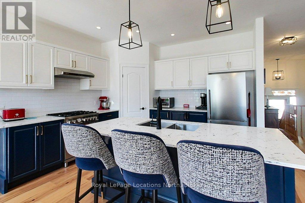 25 - 27 Newport Blvd Boulevard, Collingwood, Ontario  L9Y 4Y8 - Photo 4 - S12510592