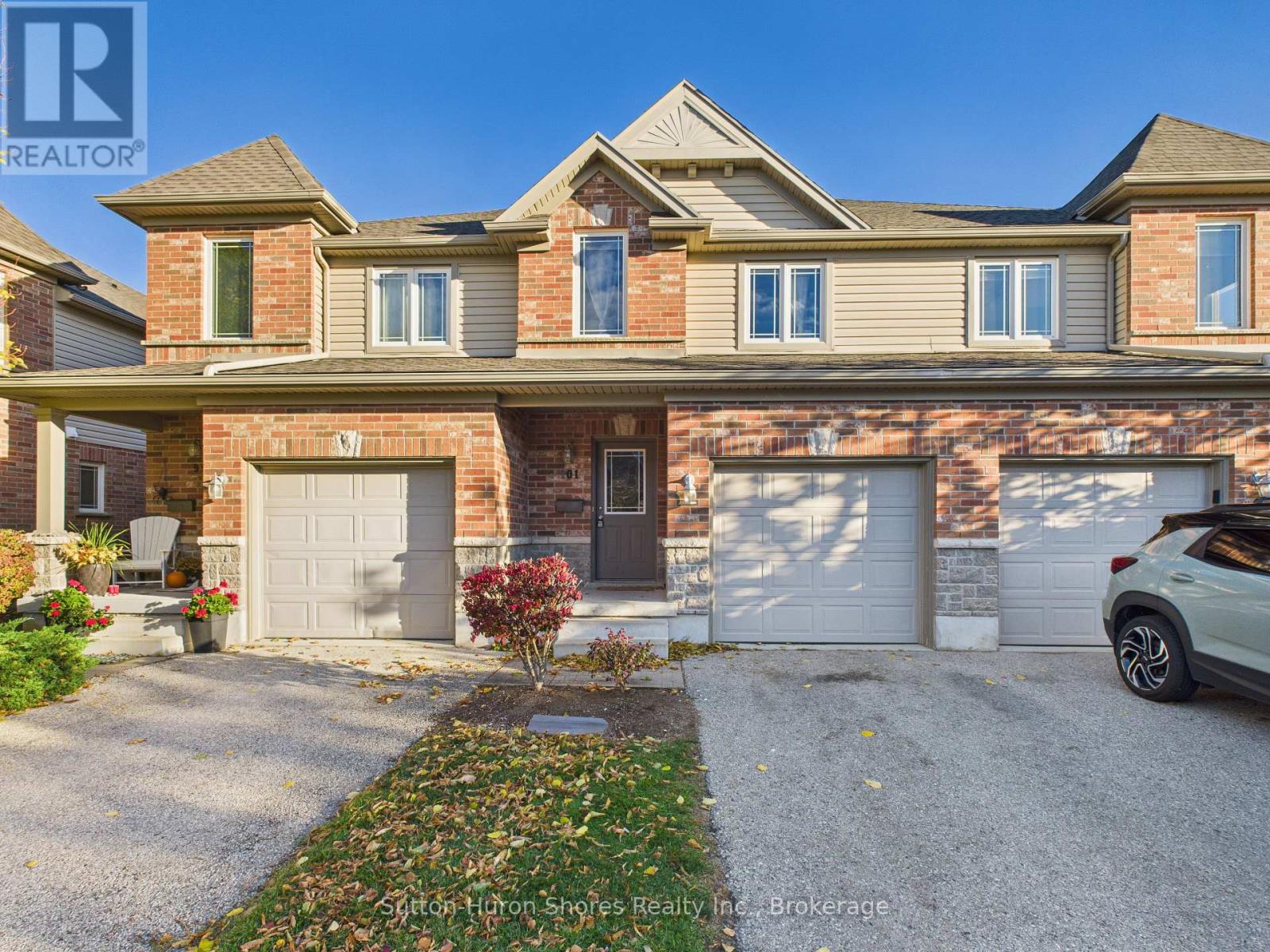 101 - 409 Joseph Street, Saugeen Shores, Ontario  N0H 2C2 - Photo 1 - X12510634