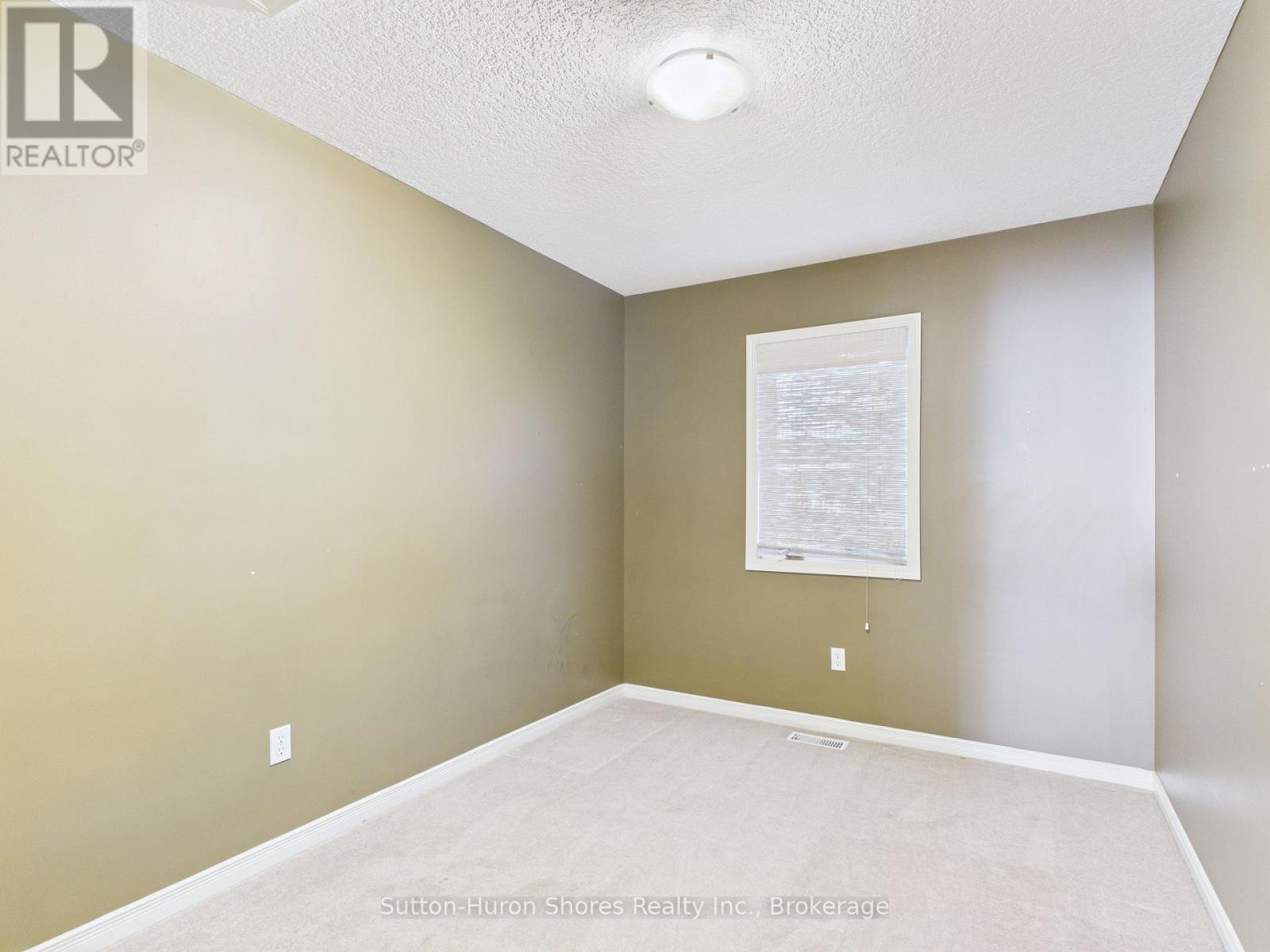 101 - 409 Joseph Street, Saugeen Shores, Ontario  N0H 2C2 - Photo 19 - X12510634