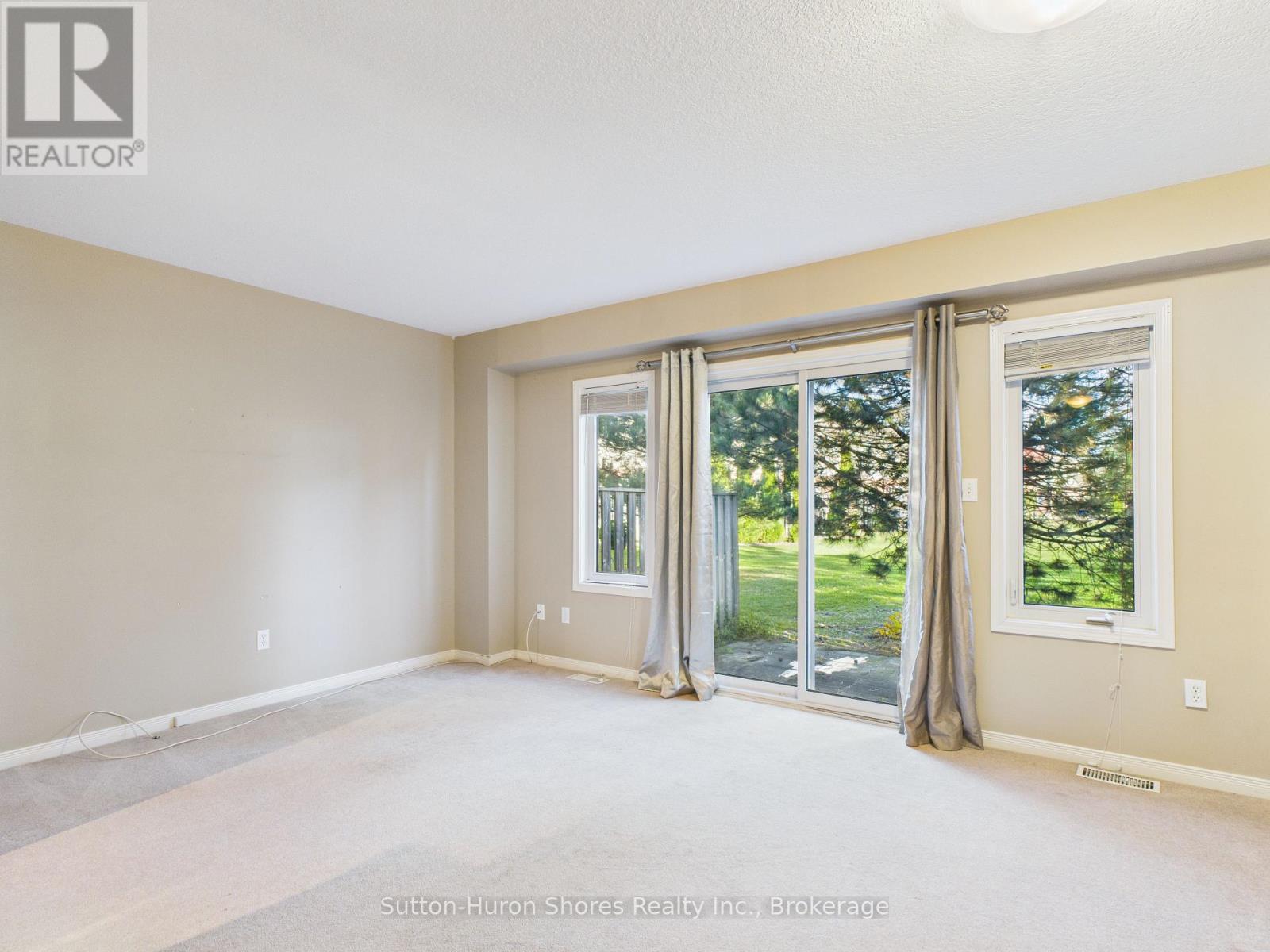 101 - 409 Joseph Street, Saugeen Shores, Ontario  N0H 2C2 - Photo 9 - X12510634