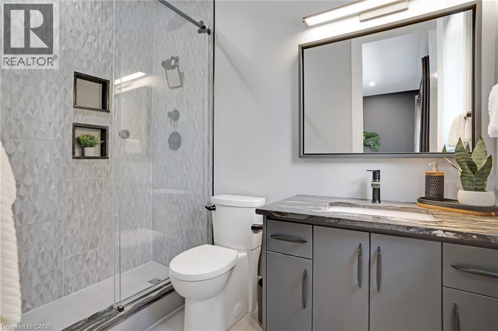 34 Woodcrest Court, Kitchener, Ontario  N2P 2K2 - Photo 16 - 40785788