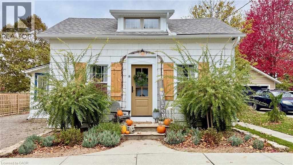 8 Mcnab Street W, Port Dover, Ontario  N0A 1N0 - Photo 1 - 40785741