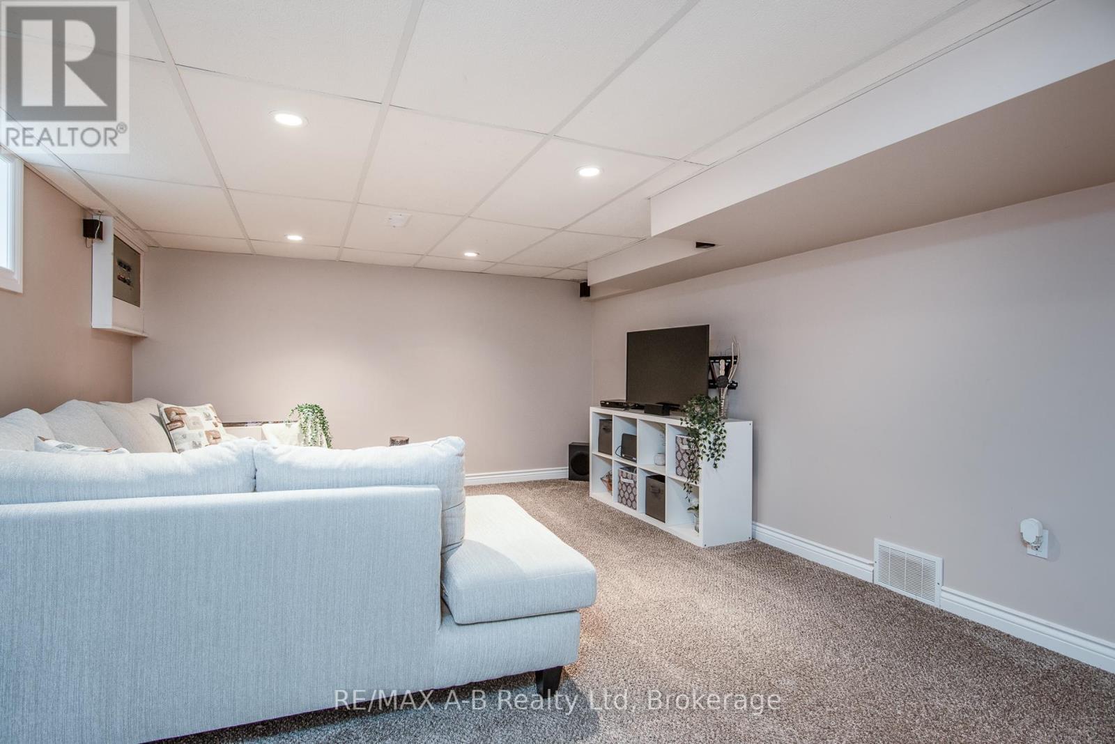 131 Mill Street, Kitchener, Ontario  N2M 3P7 - Photo 36 - X12511034