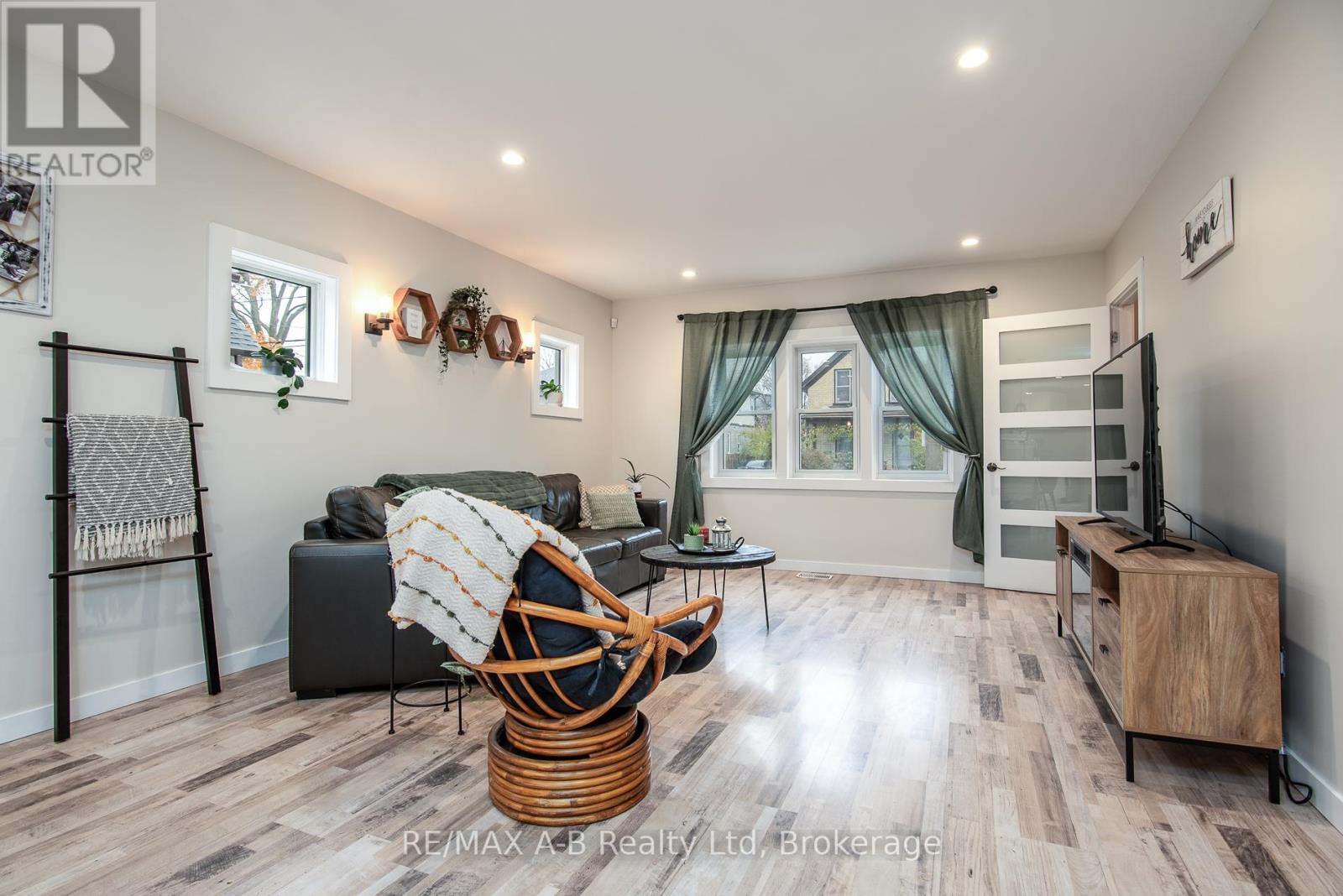 131 Mill Street, Kitchener, Ontario  N2M 3P7 - Photo 6 - X12511034