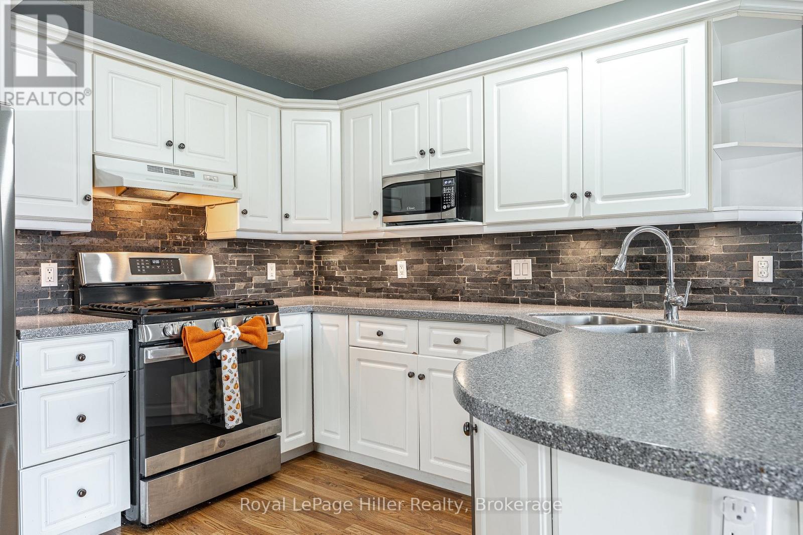 20 Hyde Road, Stratford, Ontario  N5A 7Z4 - Photo 12 - X12511038