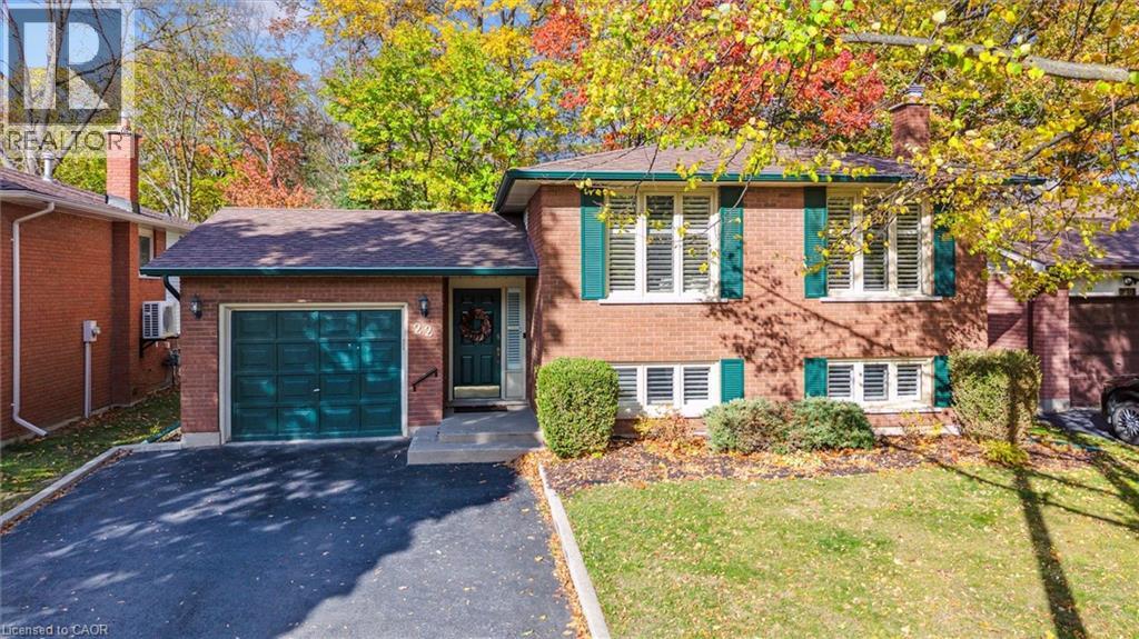 22 Myrtleville Drive, Brantford, Ontario  N3V 1B8 - Photo 1 - 40785565