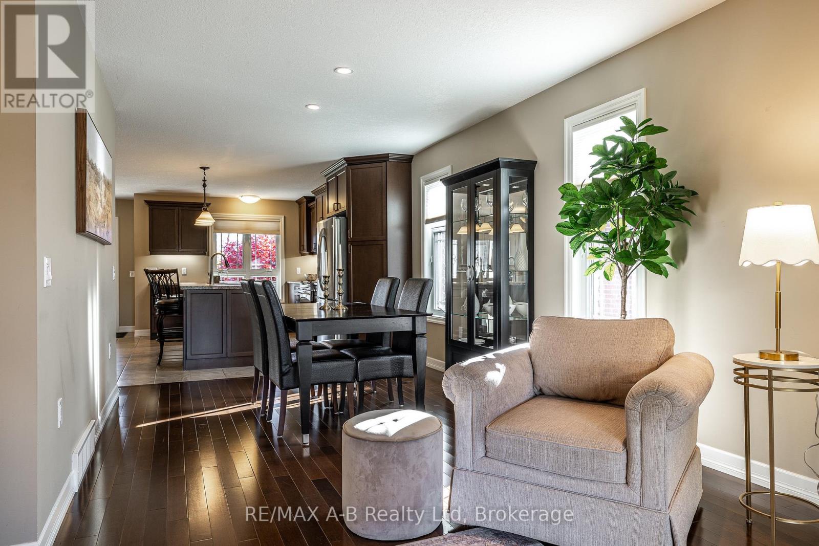 30 Homefield Court, St. Marys, Ontario  N4X 0A4 - Photo 20 - X12511448