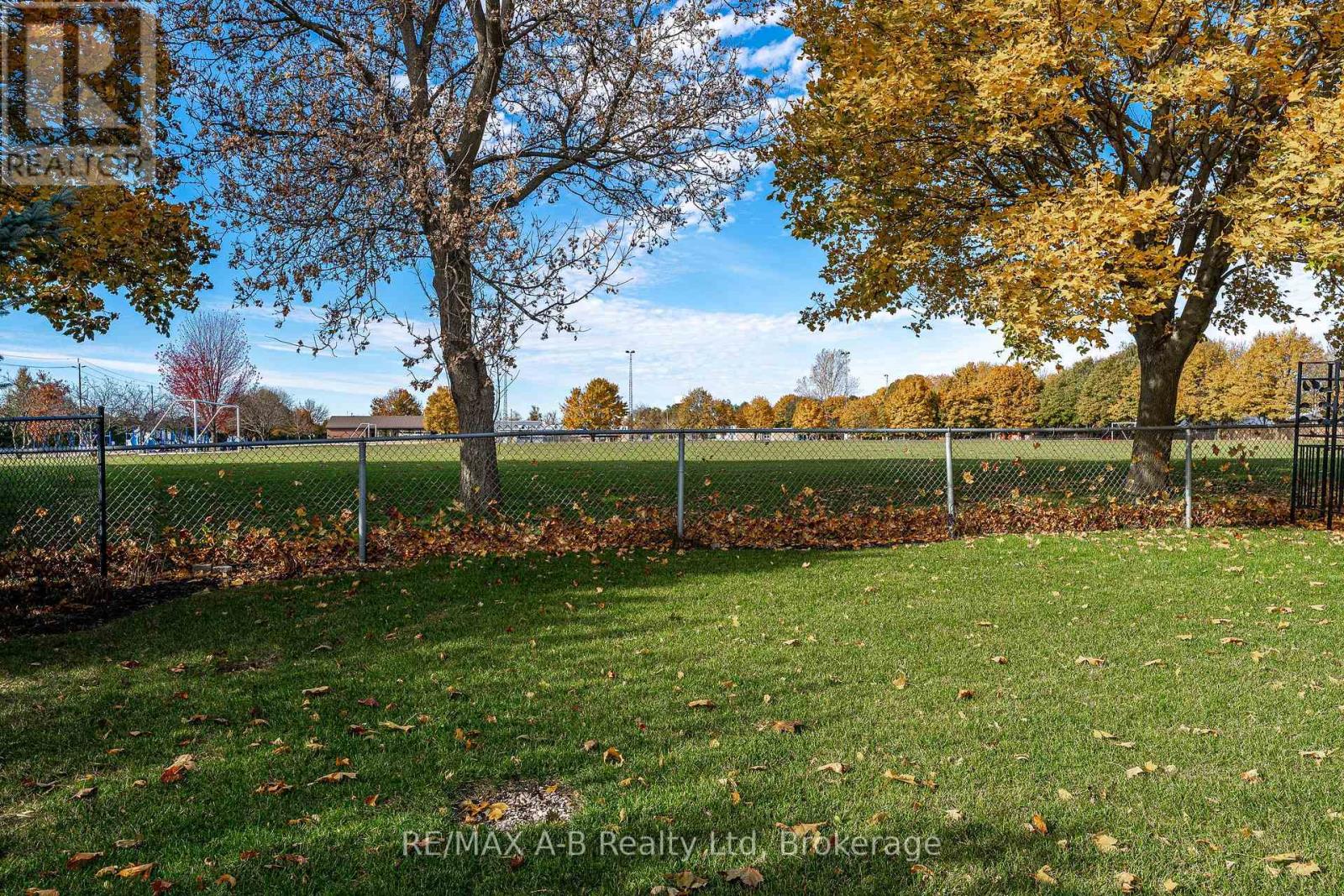 30 Homefield Court, St. Marys, Ontario  N4X 0A4 - Photo 43 - X12511448