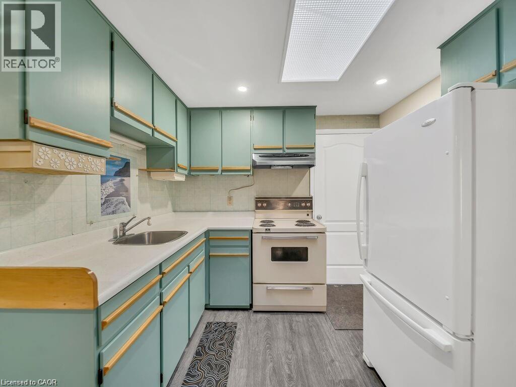 34 Belwood Crescent, Kitchener, Ontario  N2C 1Z3 - Photo 8 - 40785845