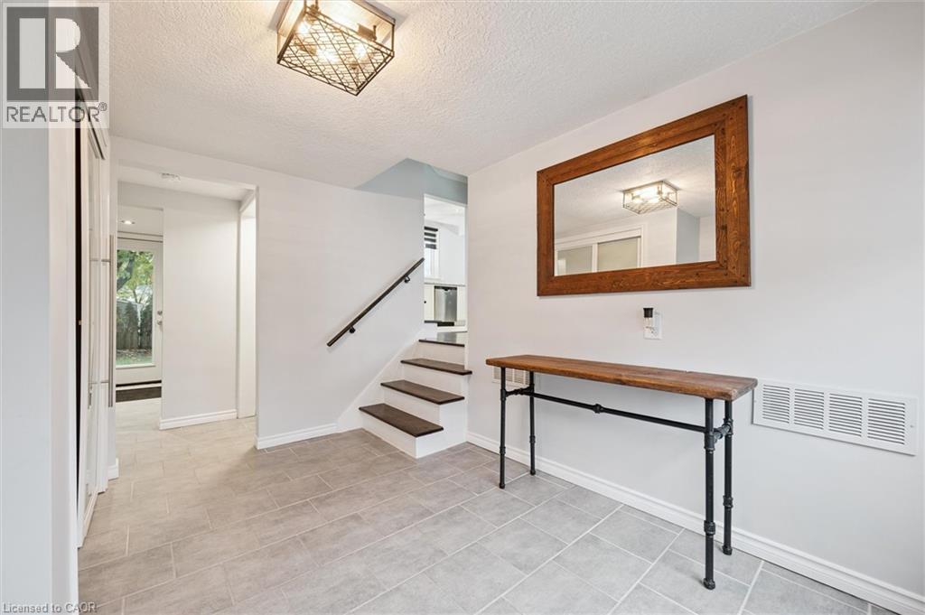 944 Concession Road, Cambridge, Ontario  N3H 4L6 - Photo 7 - 40785825