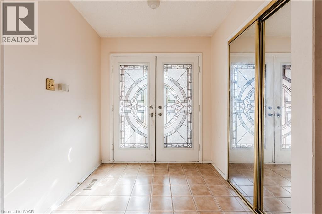 8 Dingwall Court, Brampton, Ontario  L6Z 2V3 - Photo 2 - 40784758