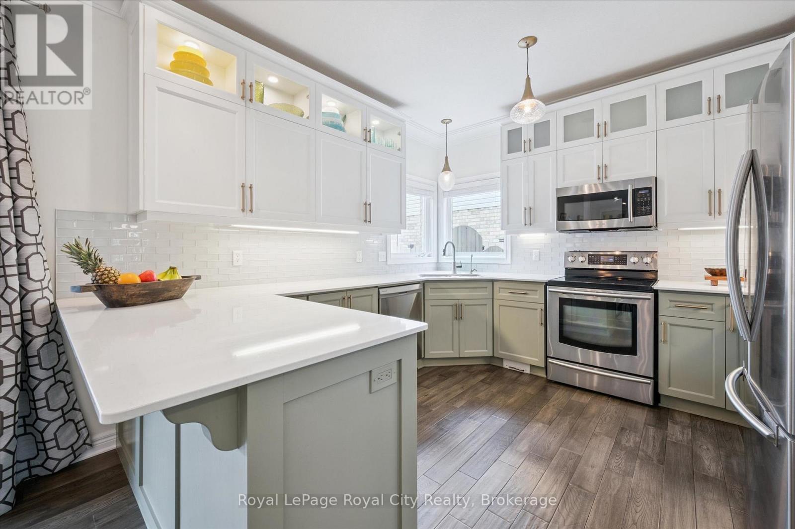 279 Farley Drive, Guelph, Ontario  N1L 1N6 - Photo 12 - X12511714