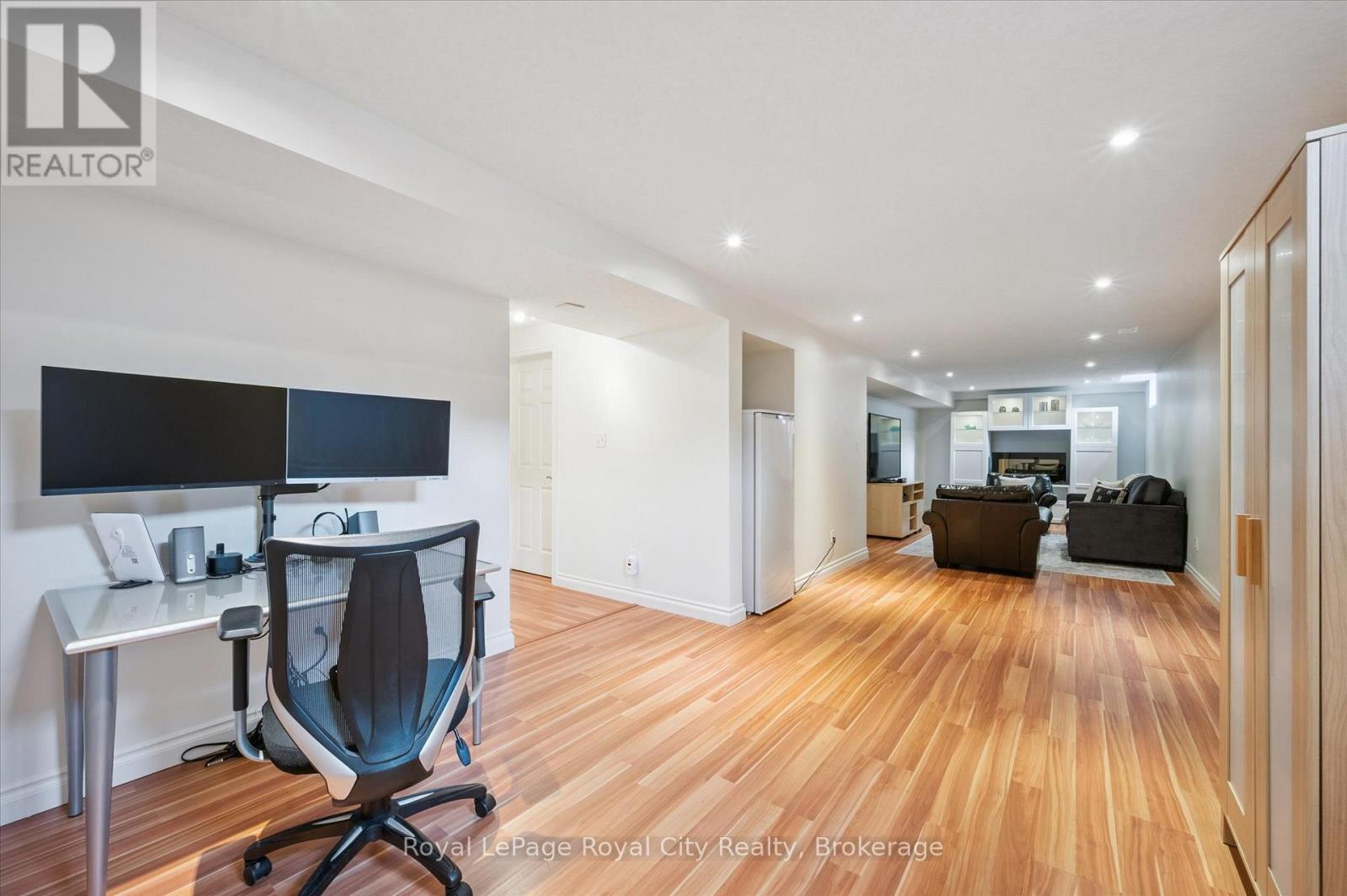 279 Farley Drive, Guelph, Ontario  N1L 1N6 - Photo 27 - X12511714