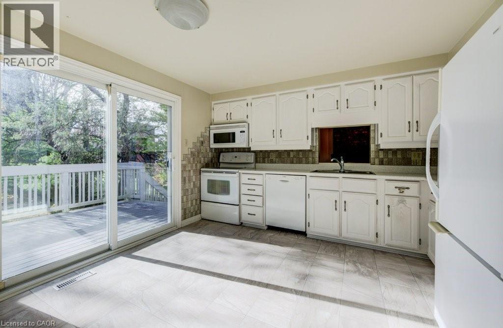 14 Broadview Court, Kitchener, Ontario  N2A 2X8 - Photo 13 - 40784767