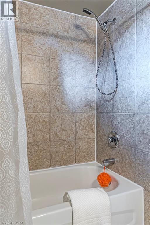 105 Mcelroy Road E, Hamilton, Ontario  L9A 1Z1 - Photo 37 - 40785852