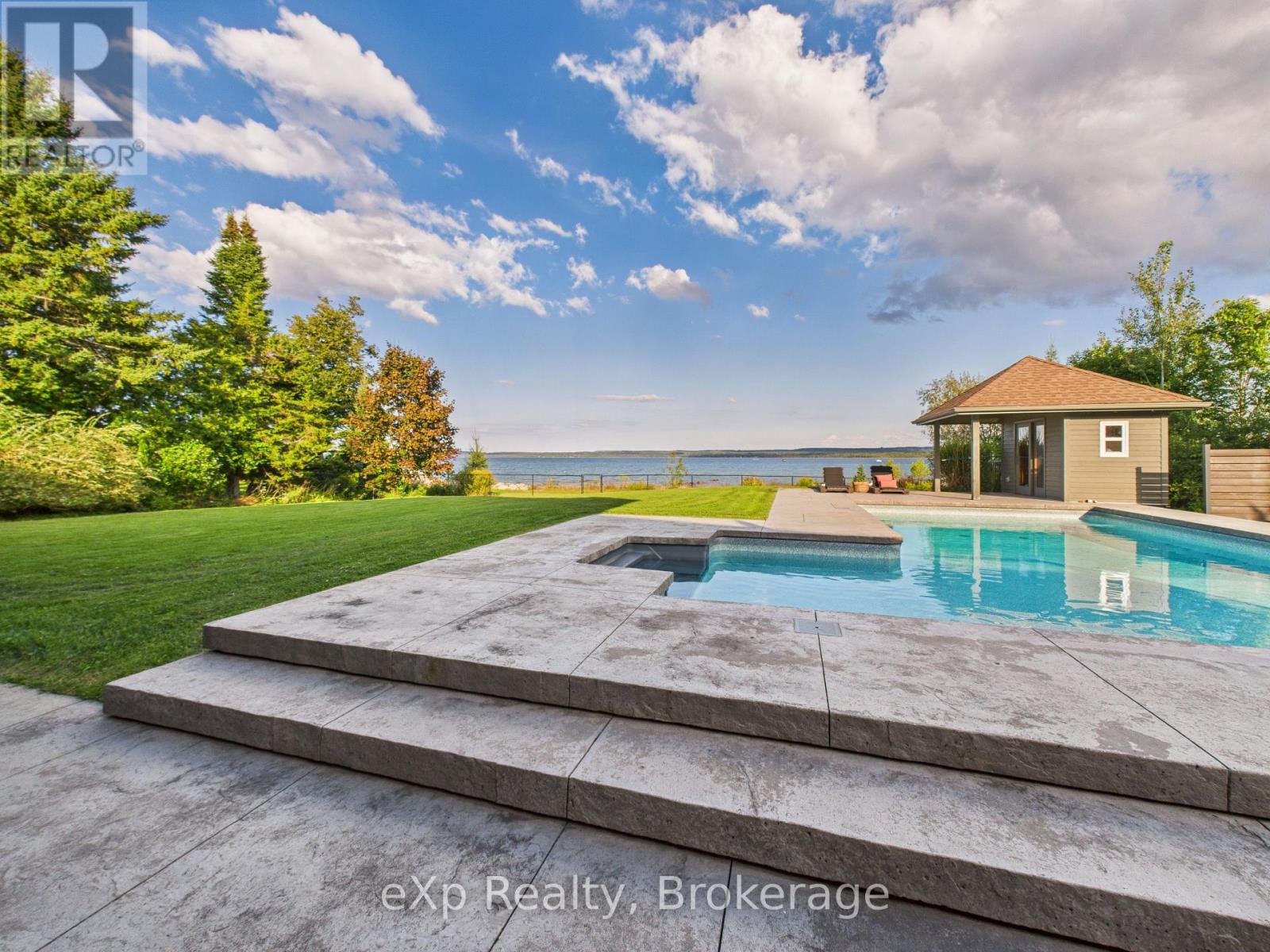 197 Balmy Beach Road, Georgian Bluffs, Ontario  N4K 5N4 - Photo 45 - X12512596