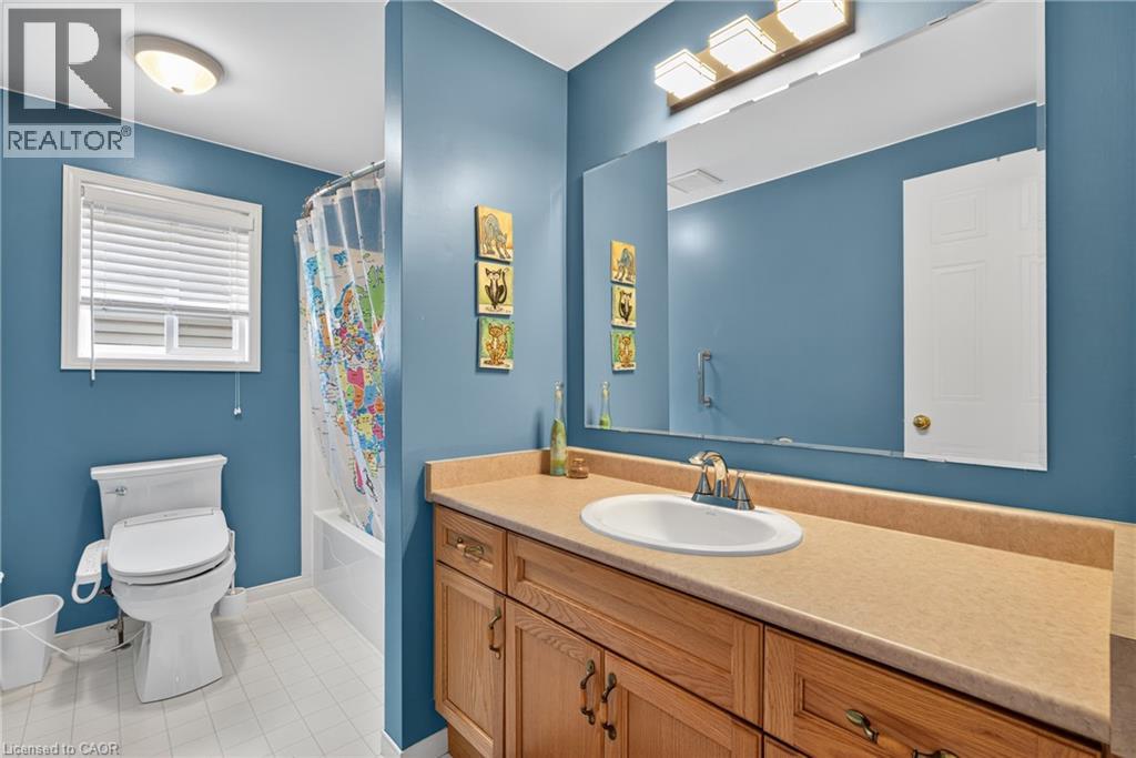 517 Thornview Place, Waterloo, Ontario  N2T 2V9 - Photo 18 - 40785684