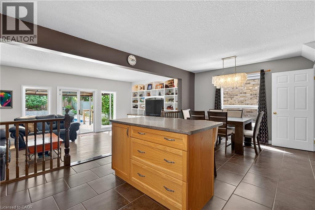 517 Thornview Place, Waterloo, Ontario  N2T 2V9 - Photo 9 - 40785684