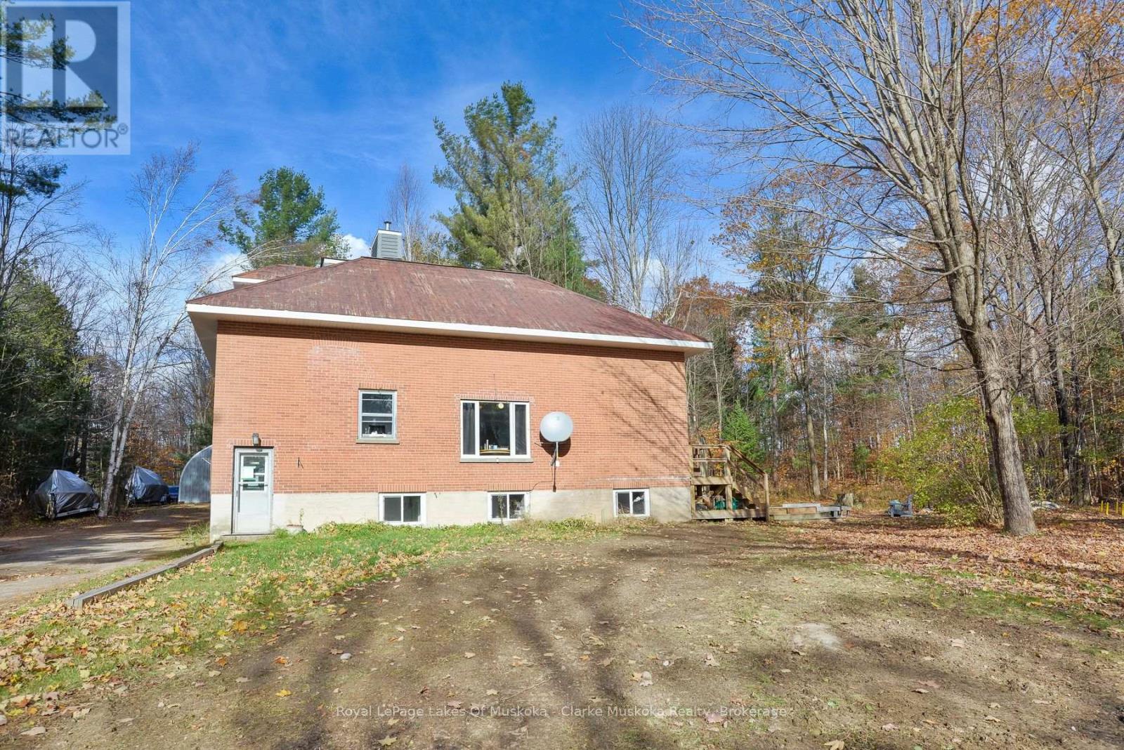 2026 Peninsula Road, Muskoka Lakes, Ontario  P0B 1G0 - Photo 10 - X12513288