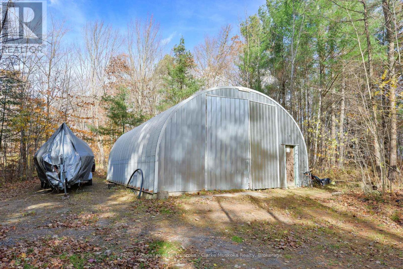 2026 Peninsula Road, Muskoka Lakes, Ontario  P0B 1G0 - Photo 11 - X12513288