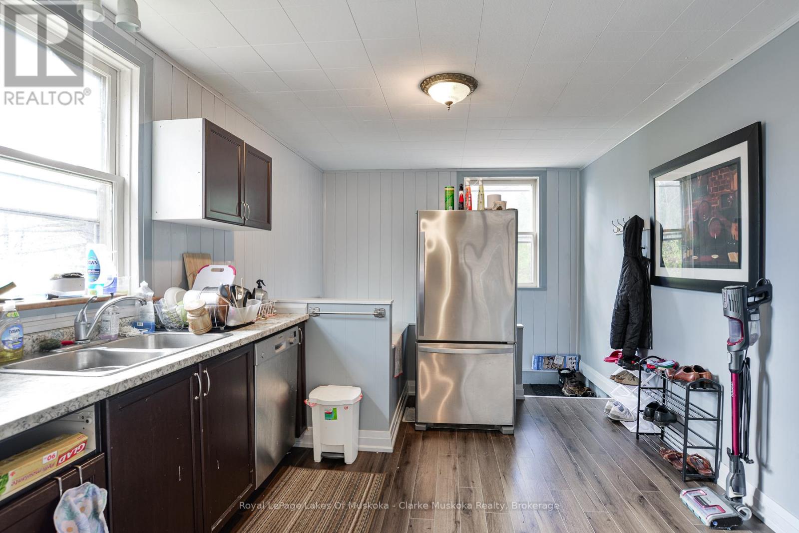 2026 Peninsula Road, Muskoka Lakes, Ontario  P0B 1G0 - Photo 7 - X12513288