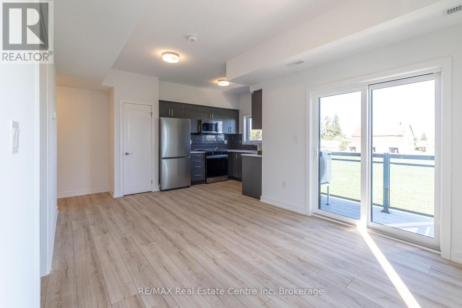 60 - 940 St.david Street N, Centre Wellington, Ontario  N1M 2W3 - Photo 7 - X12513526