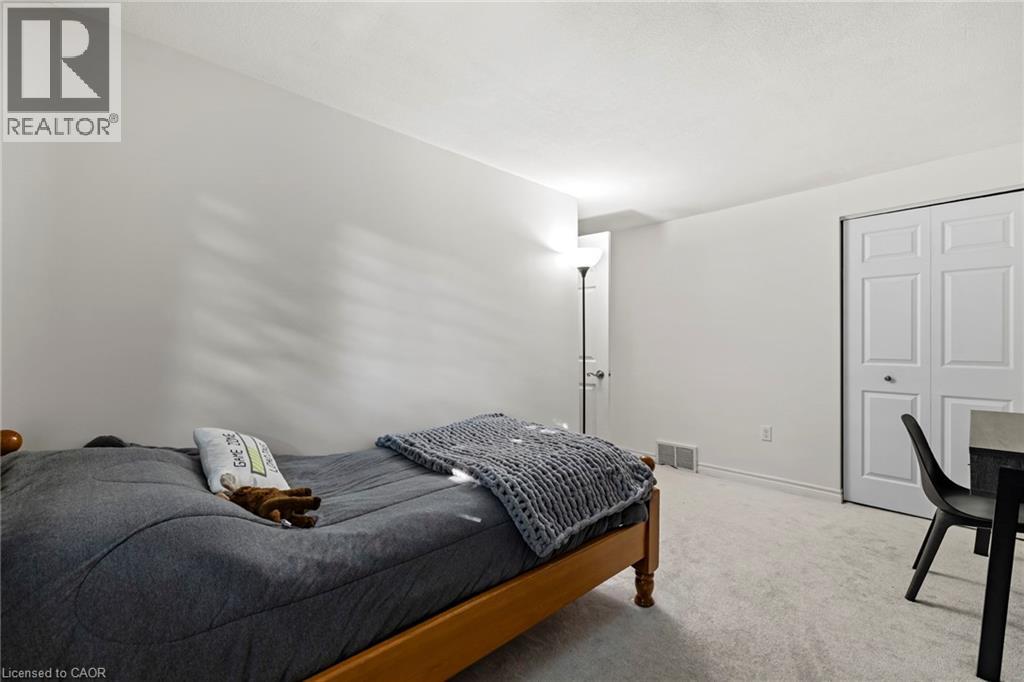 8 Gerrick Court, Hamilton, Ontario  L9C 6H2 - Photo 16 - 40786005