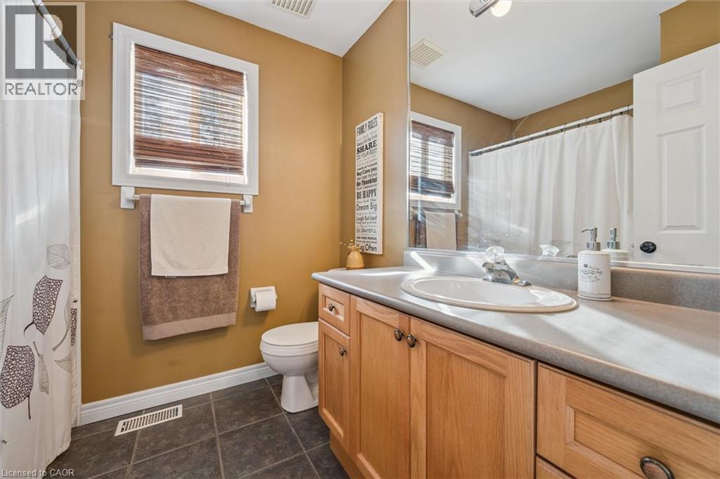 7 Hearthbridge Street, Kitchener, Ontario  N2R 1L5 - Photo 27 - 40785926