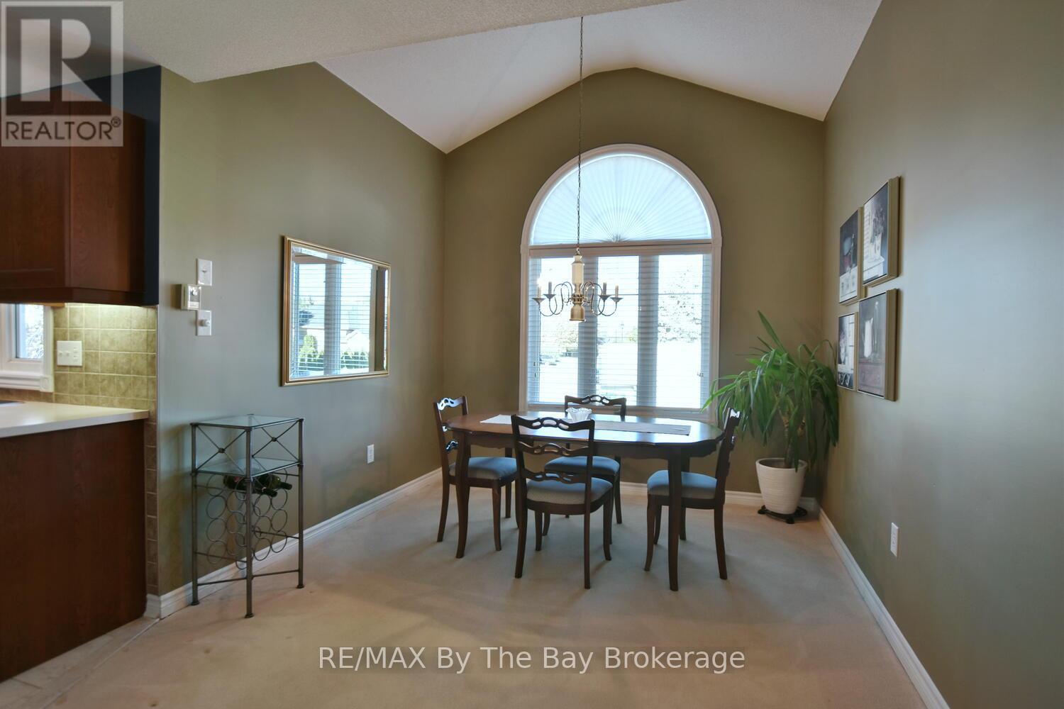 10 Cherry Sands Crescent, Wasaga Beach, Ontario  L9Z 1P5 - Photo 16 - S12513912