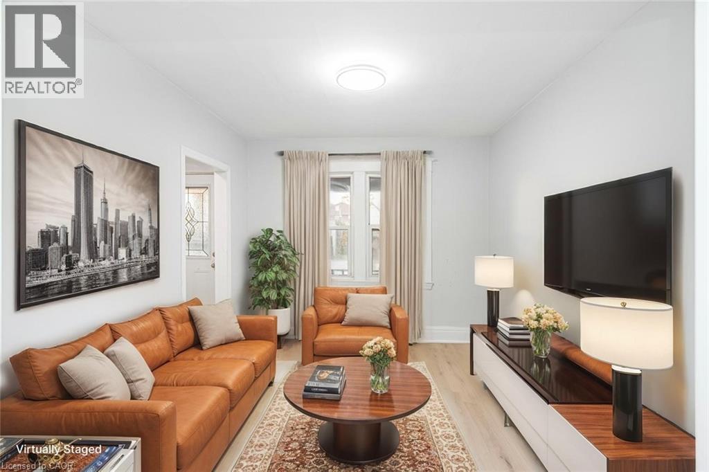 8 LEEDS Street, Hamilton, Ontario