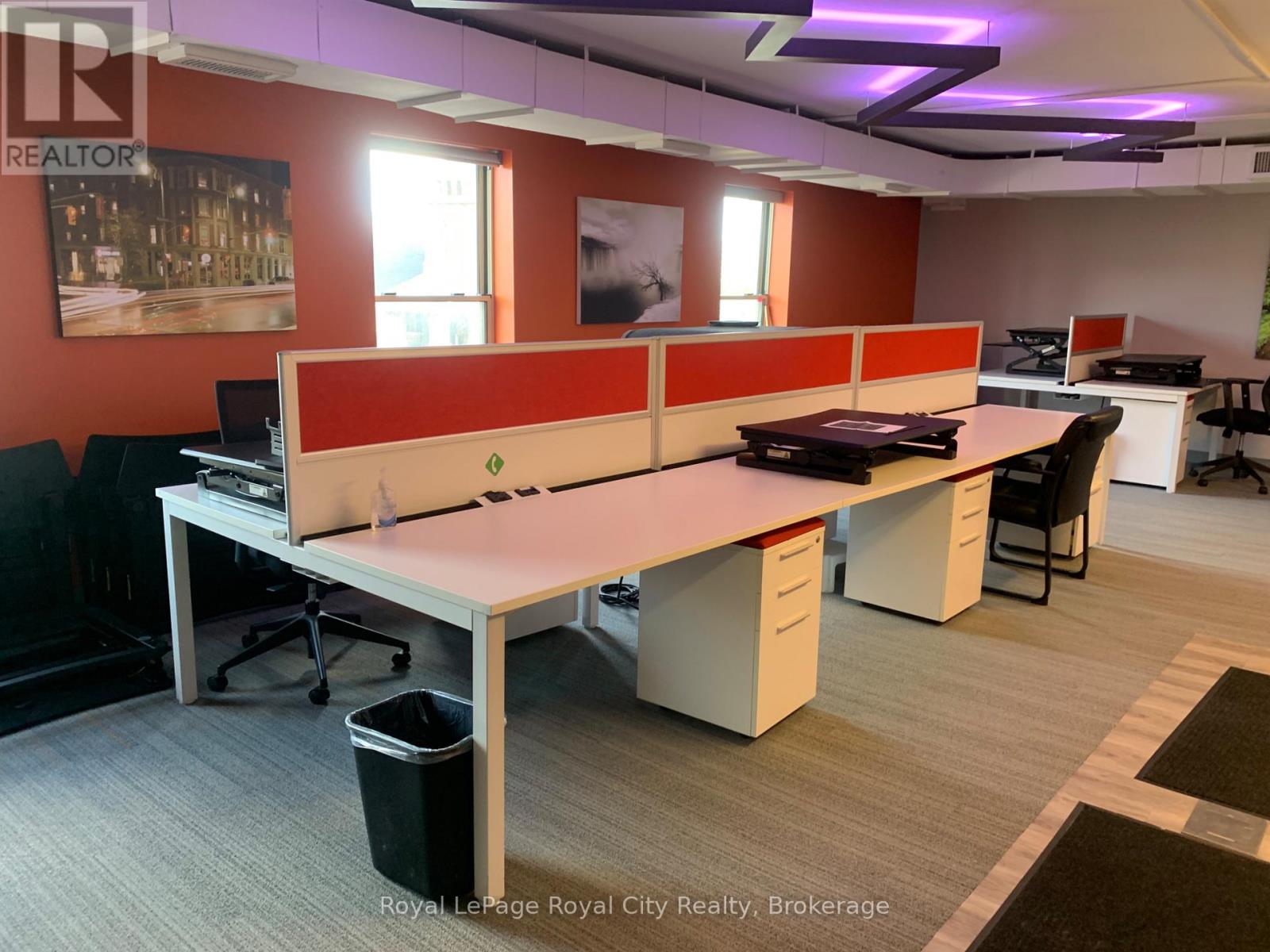 201 - 2 Wyndham Street N, Guelph, Ontario  N1H 4E3 - Photo 3 - X12514026