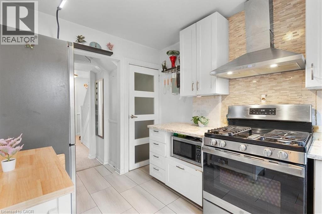 719 Kingston Road, Toronto, Ontario  M4E 1R8 - Photo 7 - 40786659