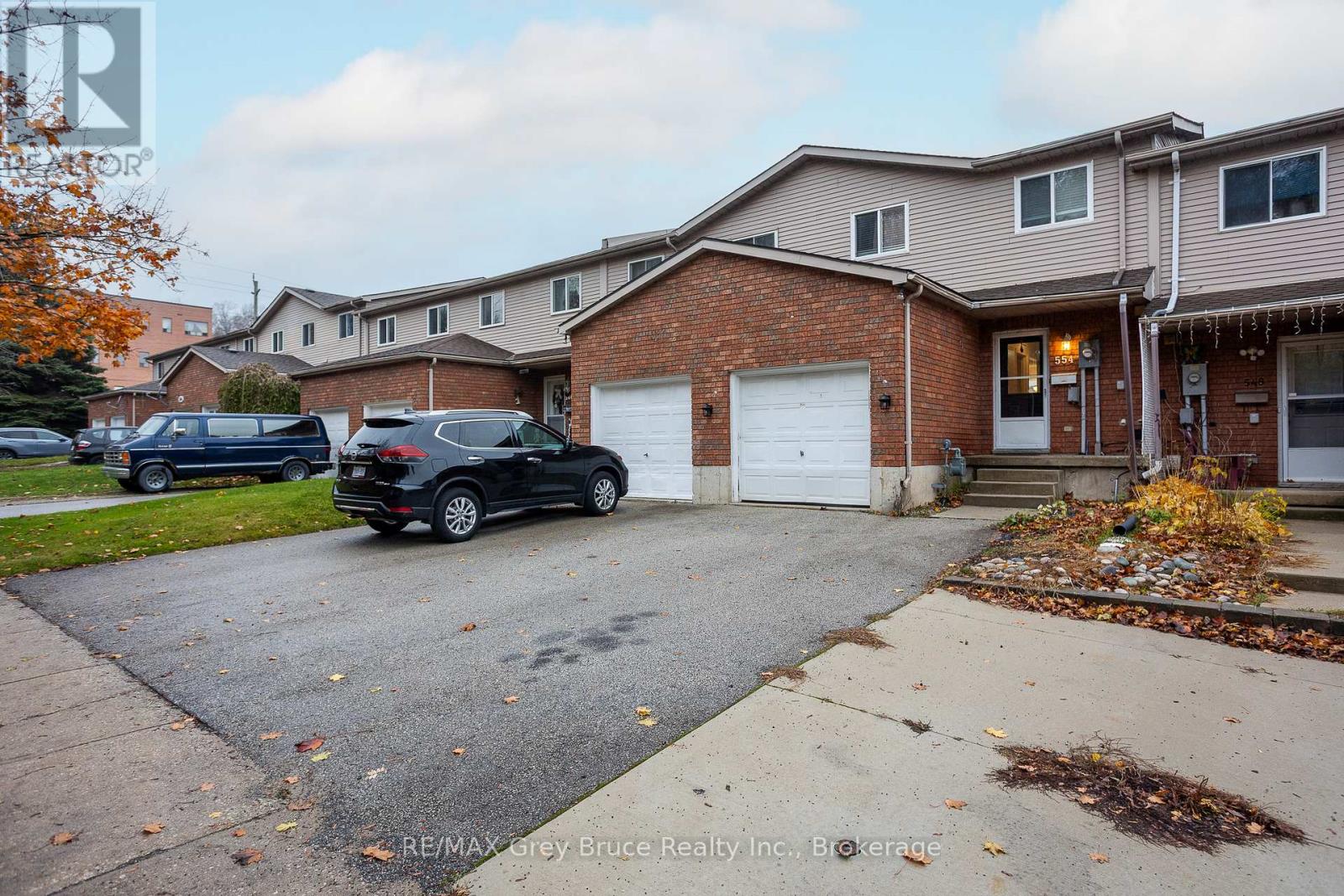 554 12th Street W, Owen Sound, Ontario  N4K 3V9 - Photo 2 - X12530136