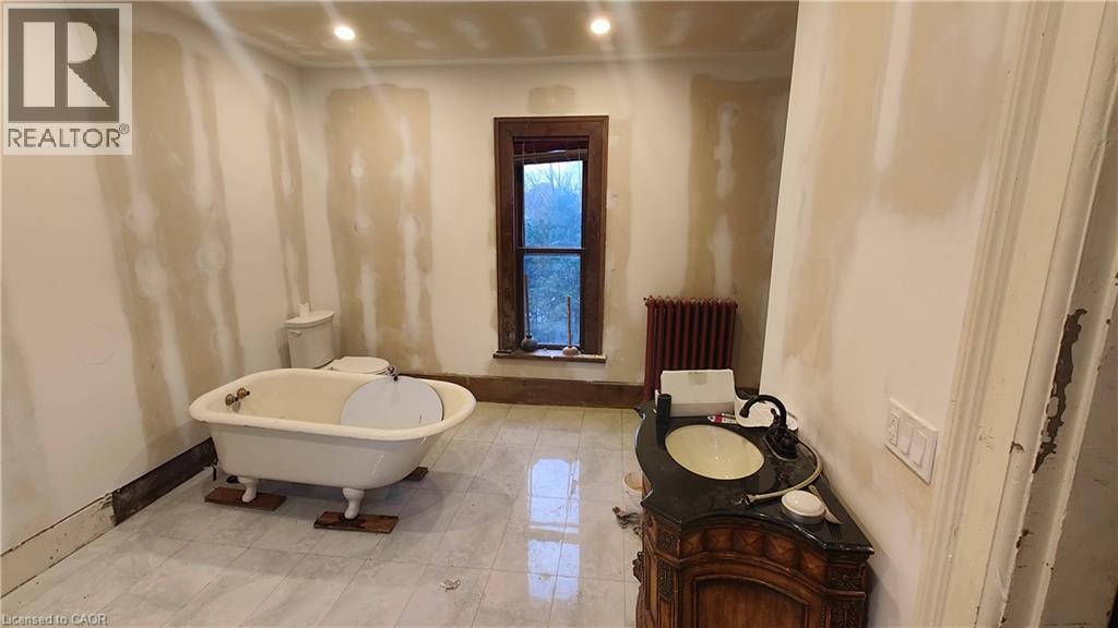 104 Patrick Street E, Wingham, Ontario  N0G 2W0 - Photo 12 - 40787292