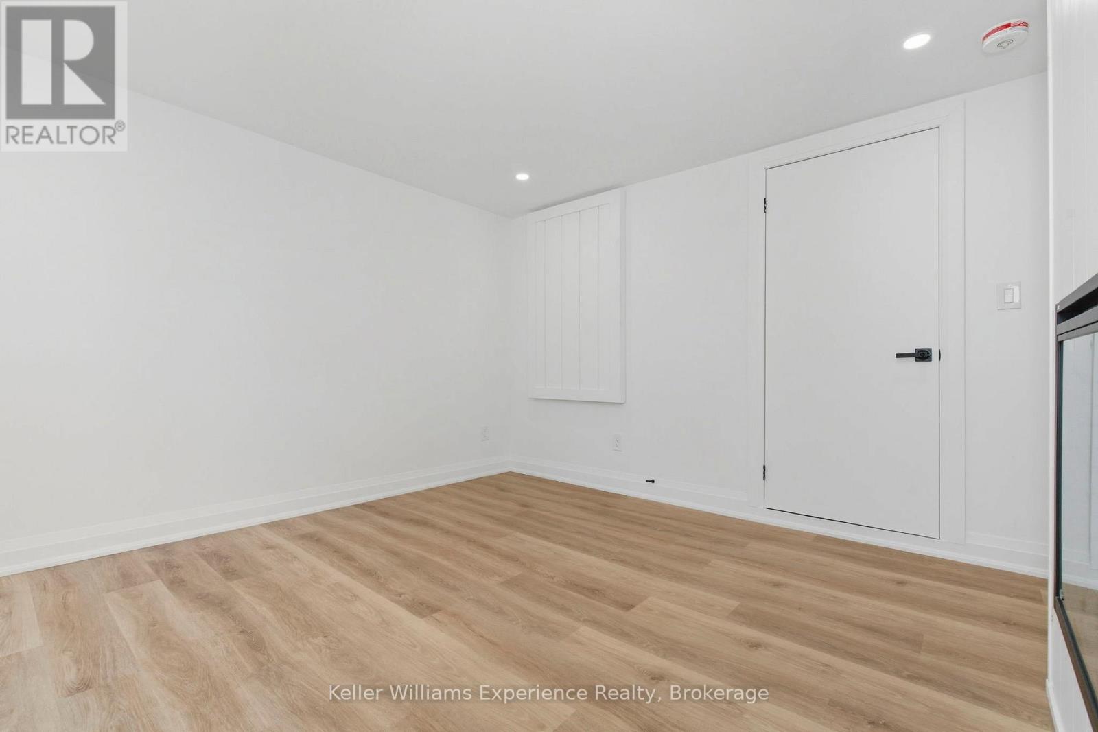 3355 Muskoka Street, Severn, Ontario  L0K 2B0 - Photo 16 - S12540596