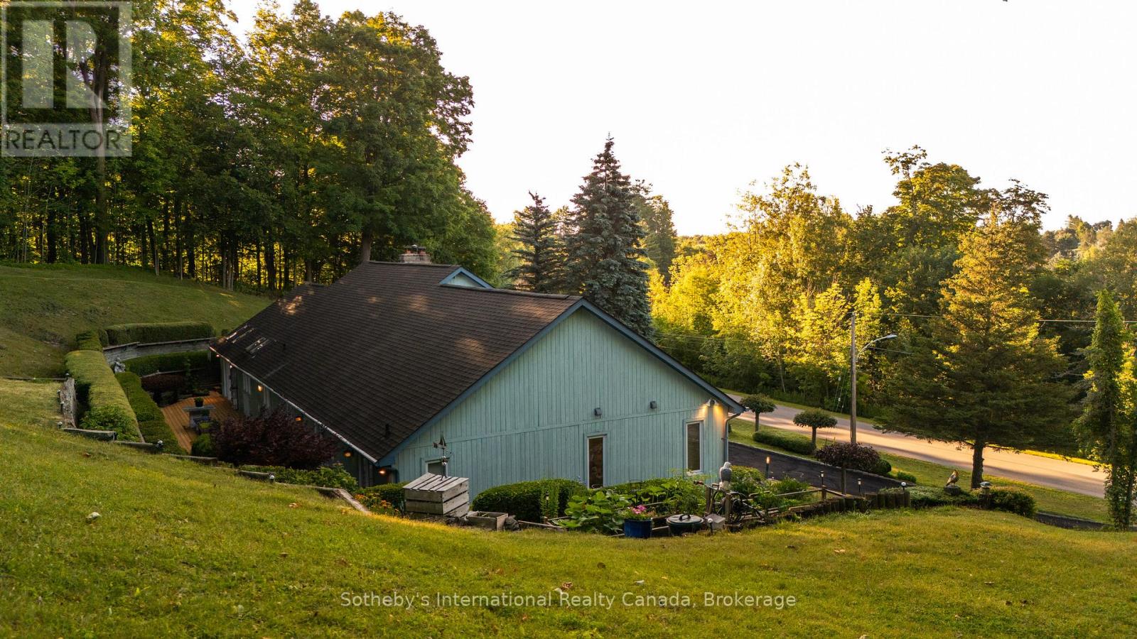 12 Matson Drive, Caledon, Ontario  L7E 0A9 - Photo 15 - W12546136