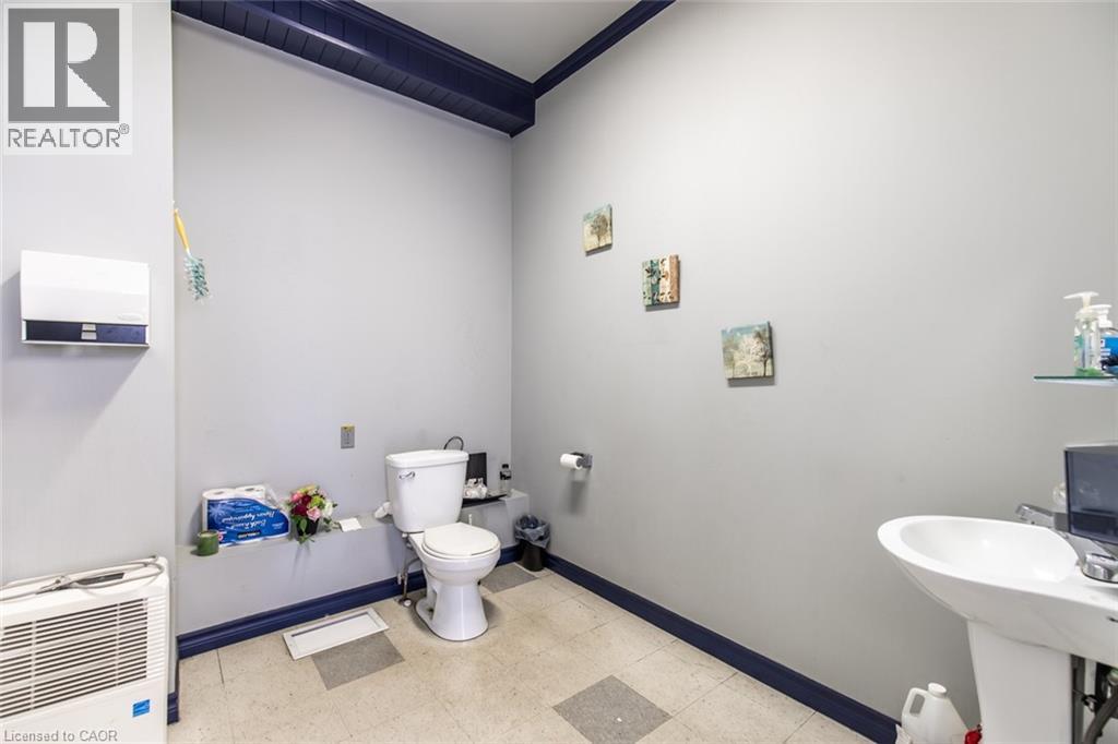 2340 King Street E, Hamilton, Ontario  L8K 1X7 - Photo 12 - 40790710