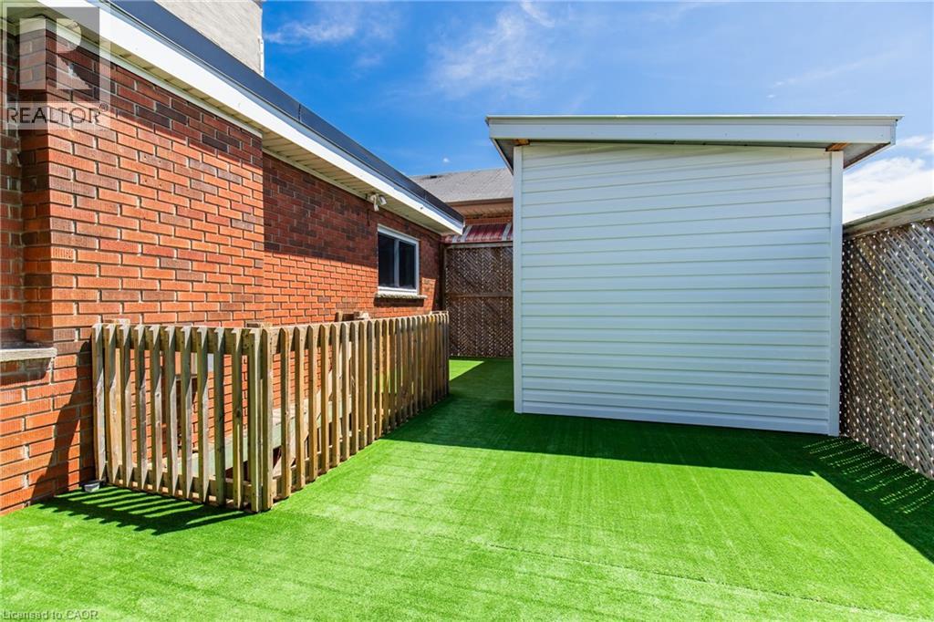 2340 King Street E, Hamilton, Ontario  L8K 1X7 - Photo 27 - 40790694