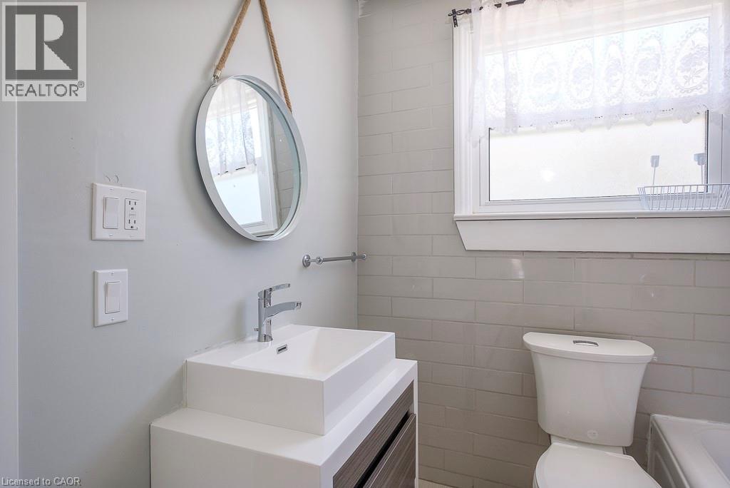 197 Cedar Drive, Turkey Point, Ontario  N0E 1T0 - Photo 9 - 40792281