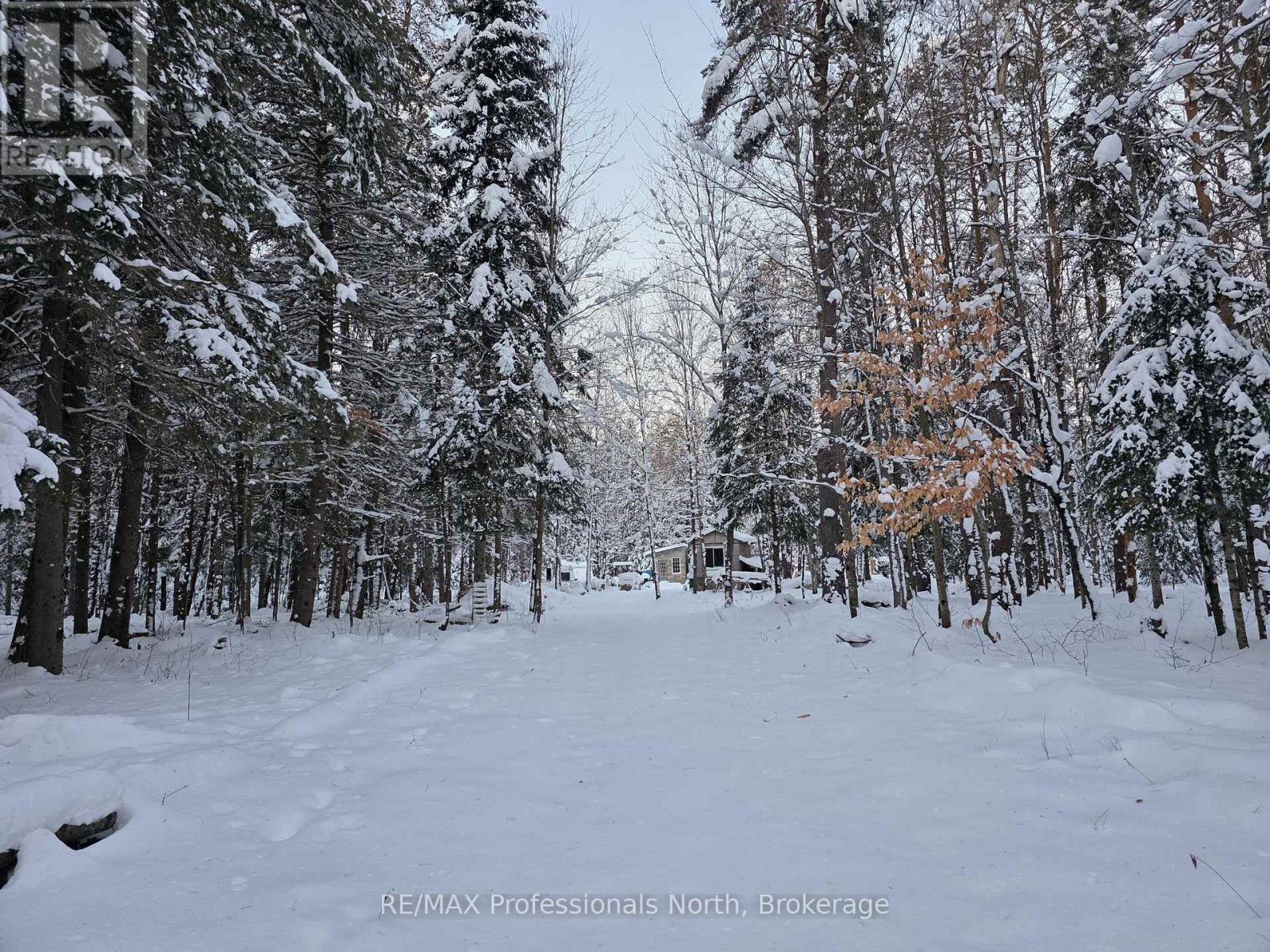 124 CARDWELL LAKE ROAD, Huntsville, Ontario