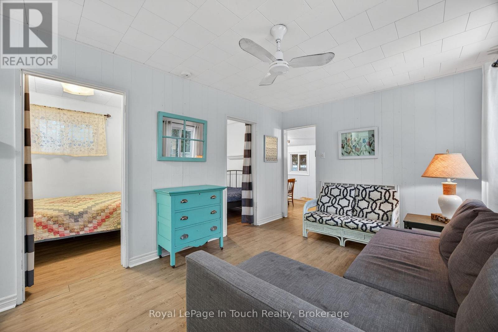 85 Tiny Beaches Road S, Tiny, Ontario  L0L 2J0 - Photo 5 - S12609798