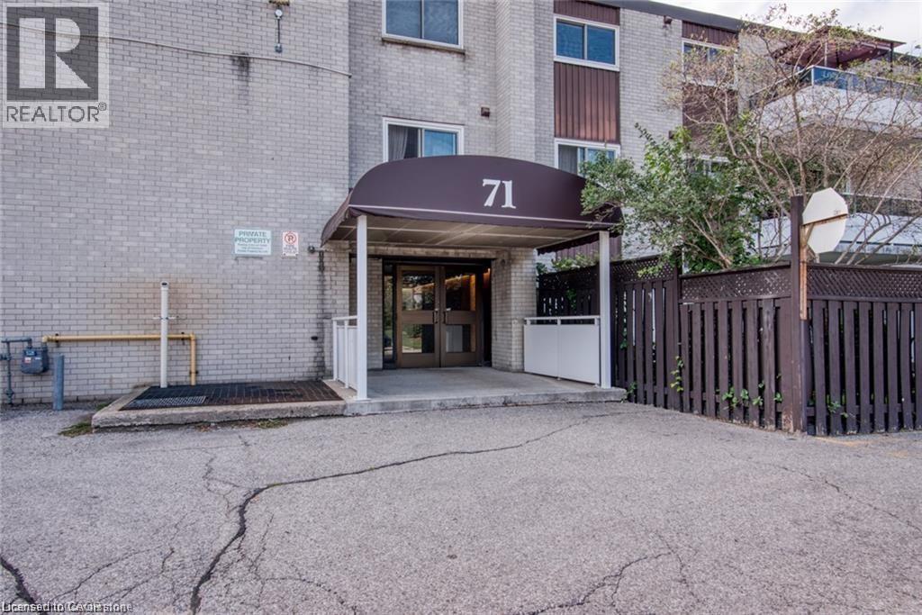 71 VANIER Drive Unit# 211, Kitchener, Ontario