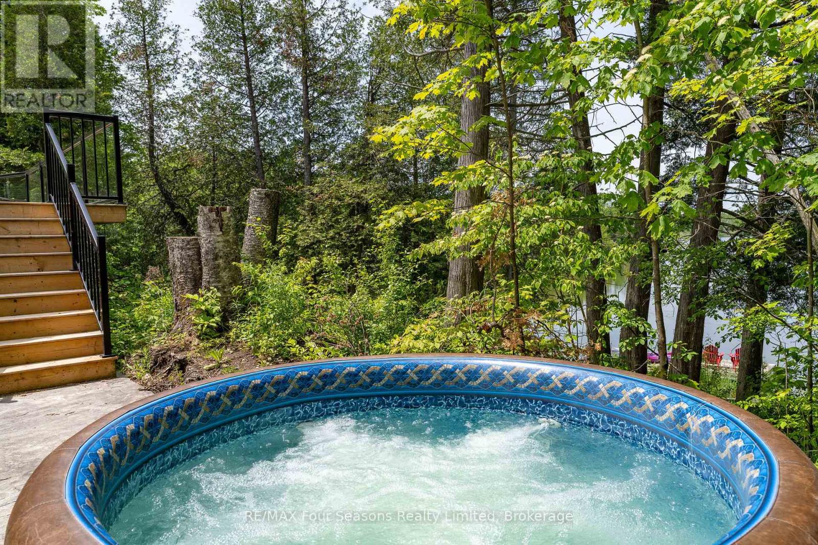 188 Highpoint Crescent, Grey Highlands, Ontario  N0C 1M0 - Photo 41 - X12646238