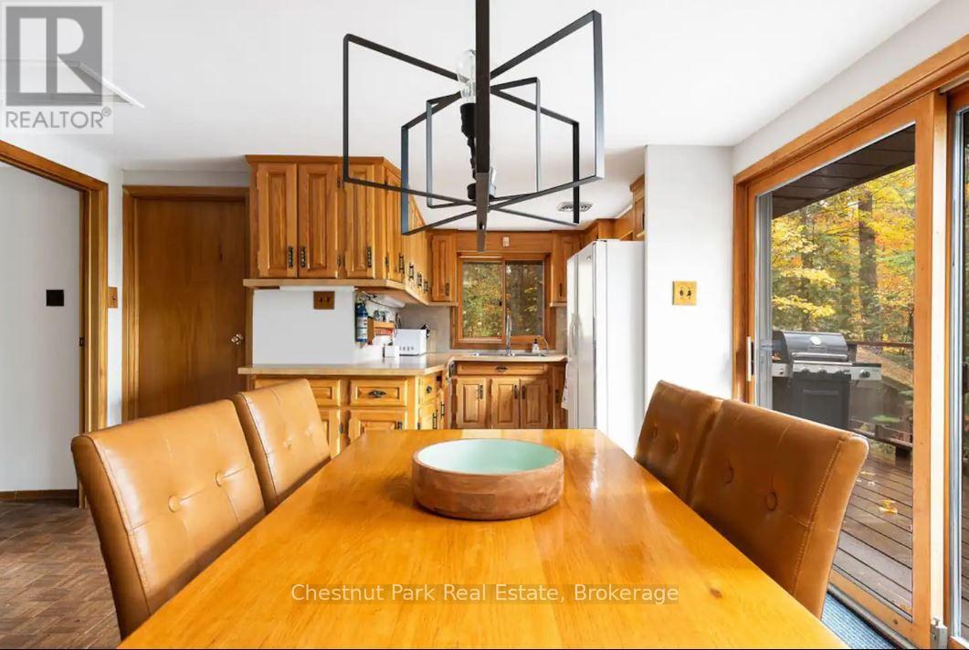 275 North Menominee Lk Road, Lake Of Bays, Ontario  P1J 2J3 - Photo 5 - X12676680