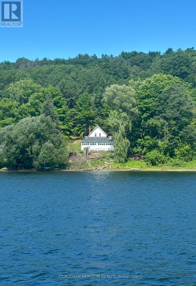 383 CHAMPLAIN ROAD, Penetanguishene, Ontario