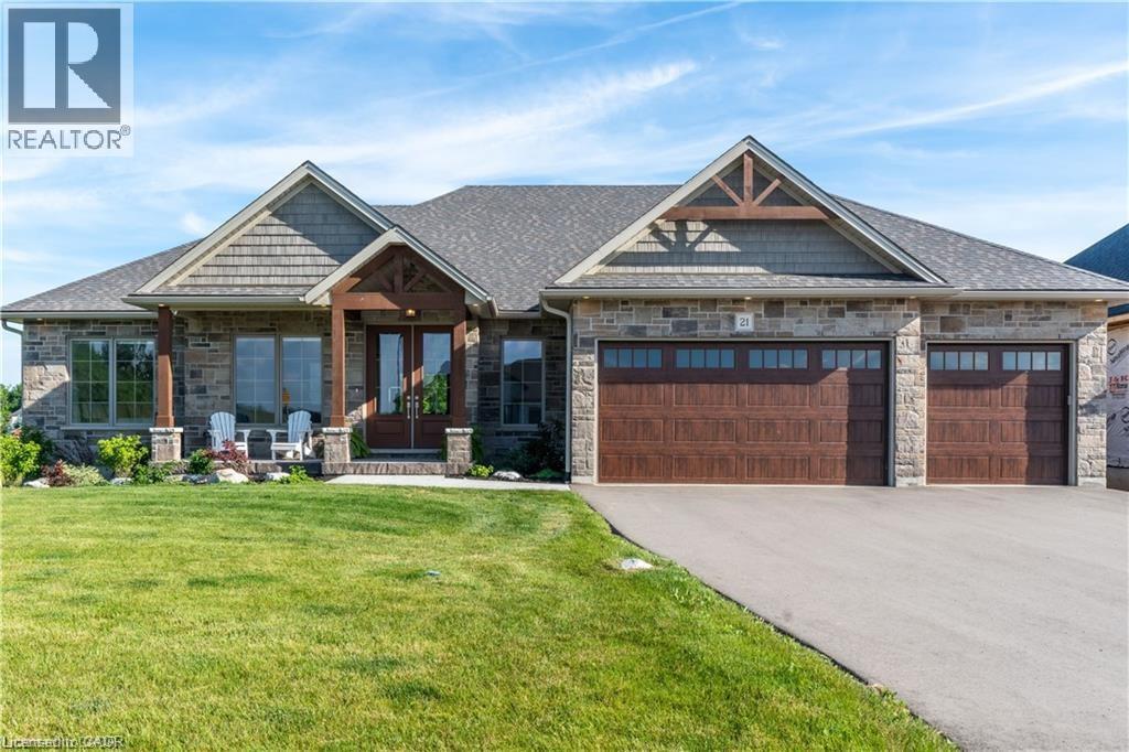 21 HUDSON Drive, Brantford, Ontario