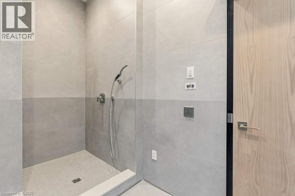 500 Plains Road E Unit# Ph3, Burlington, Ontario  L7T 0C8 - Photo 8 - 40802769